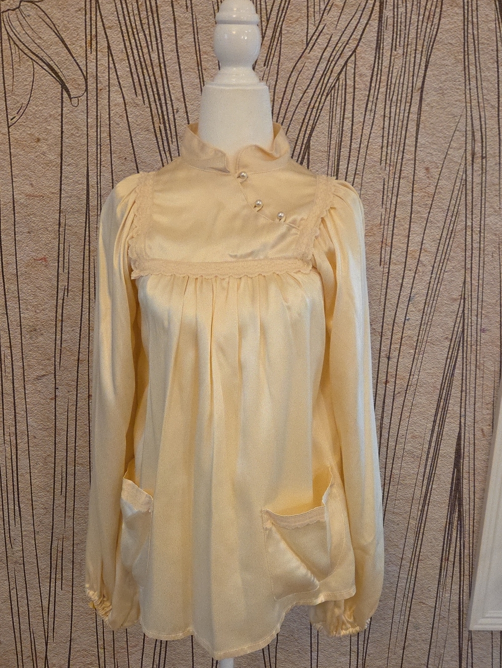 Jessica's Gunnies Blouse with Lace Trim in Yellow